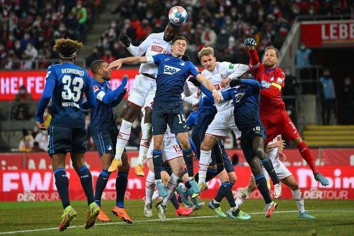 加时末段德国杯焦点战；波尔图再遭质疑；信心回归；赛程密集仍需轮换的简单介绍