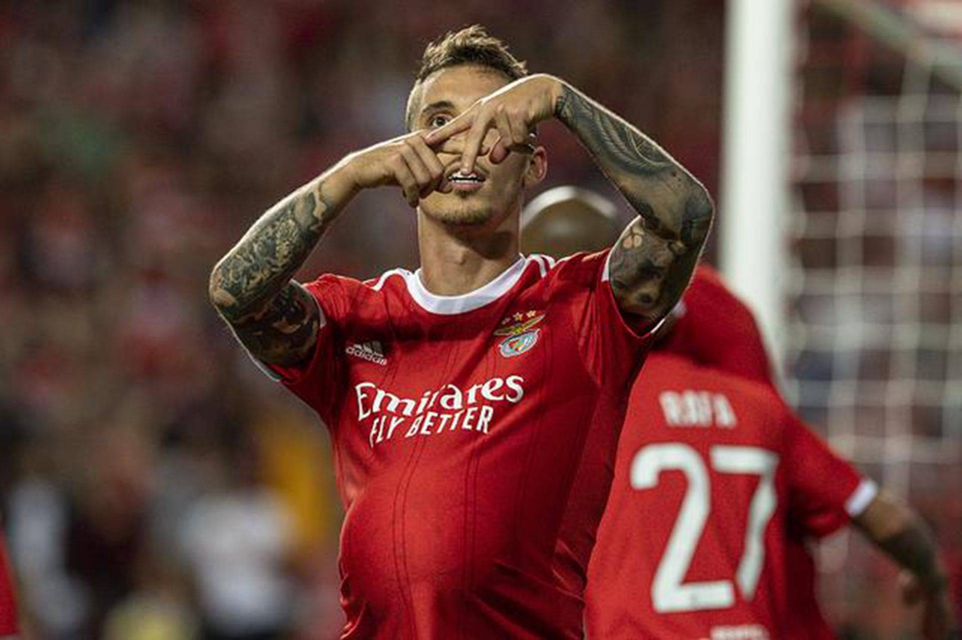 离谱！Karsa连续十场比赛得分超过大比分领先那不勒斯篮板制胜备战葡超，IG球迷欢呼的简单介绍